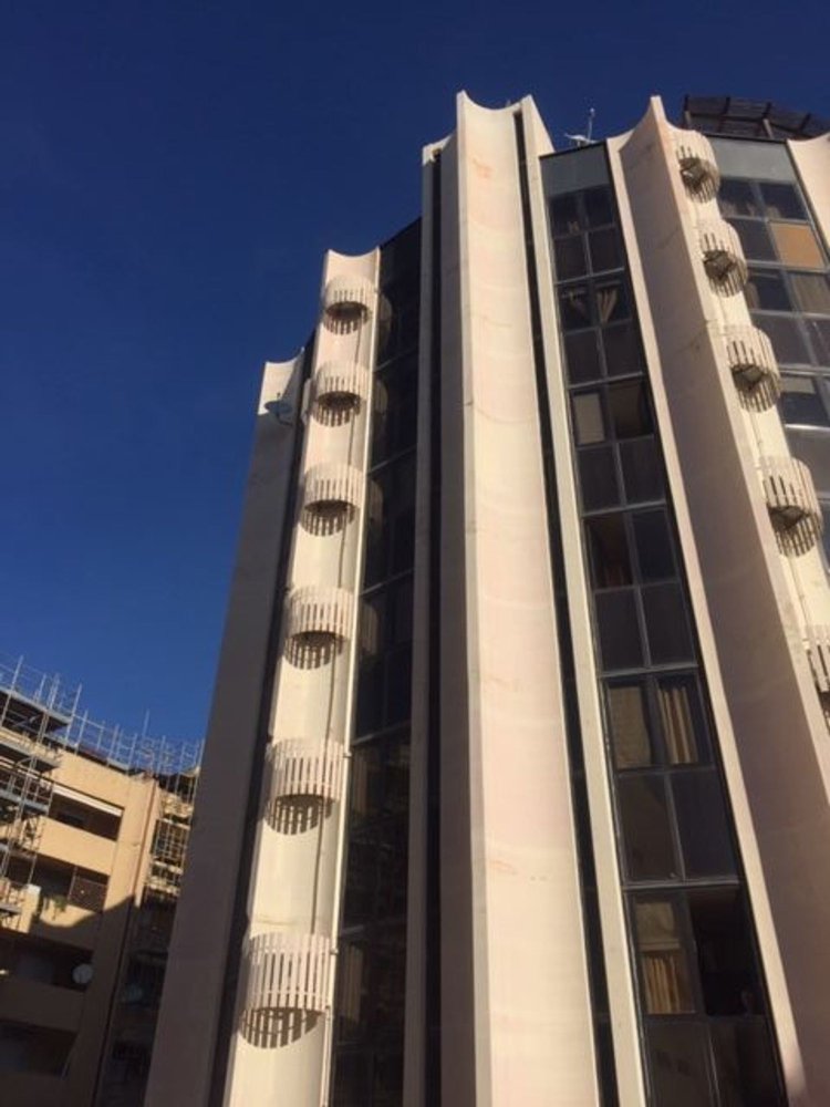 Ático de 4 habitaciónes en Cagliari, Italy No. 4803