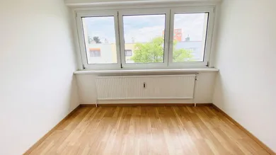 3 rooms Apartment in St. Polten, Austria No. 153265