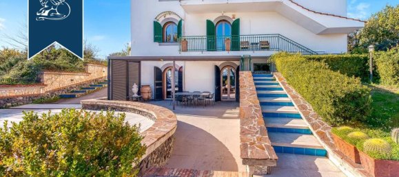 6 bedrooms Villa in Naples, Italy No. 354924 12