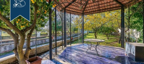 6 bedrooms Villa in Naples, Italy No. 354924 10