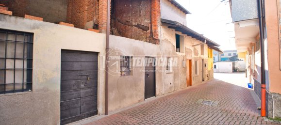 Studio in Romentino, Italy No. 77089 6