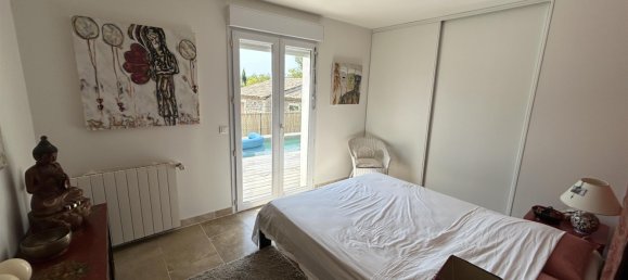 4 bedrooms Villa in Saint-Quentin-la-Poterie, France No. 360902 11