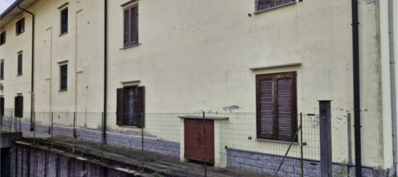 3 rooms Apartment in Arsago Seprio, Italy No. 3176 32