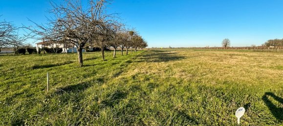 1011m² Land in Gemozac, France No. 104430 2