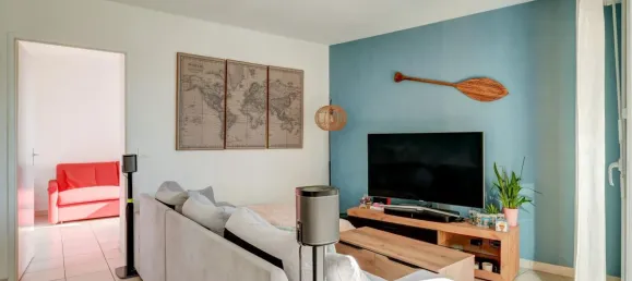 Apartamento de 3 dormitorios en Venissieux, France No. 351117 3