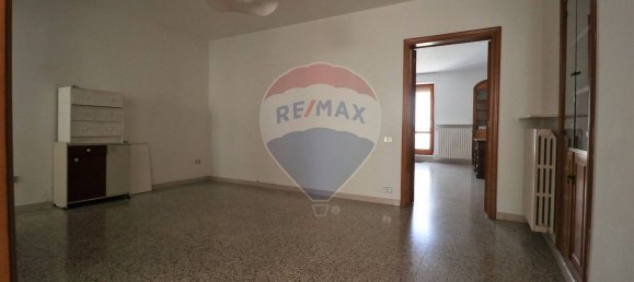 5 rooms Apartment in Matera, Italy No. 17233 3