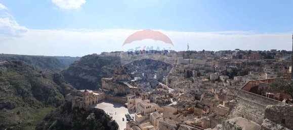 5 rooms Apartment in Matera, Italy No. 17233 30