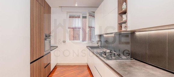 3 chambres Appartement à Muggiò, Italy No. 229766 5