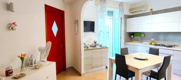 2 bedrooms Apartment in Foggia, Italy No. 315730 4
