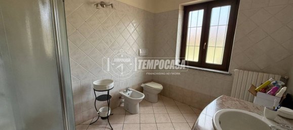 5 bedrooms Villa in Villafranca d'Asti, Italy No. 298108 7