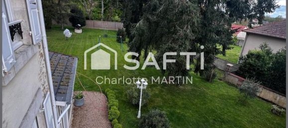 Casa de 5 dormitorios en Vierzon, France No. 70670 15