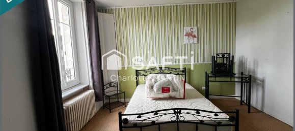 Casa de 5 dormitorios en Vierzon, France No. 70670 8