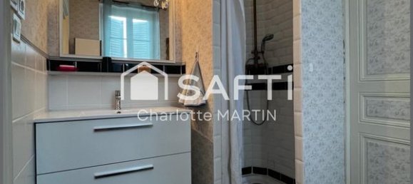 Casa de 5 dormitorios en Vierzon, France No. 70670 11