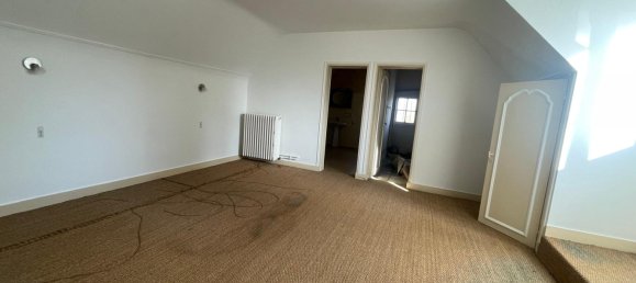 4 bedrooms House in Loches, France No. 80956 8