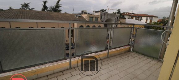 2 bedrooms Apartment in Treviso, Italy No. 288851 3