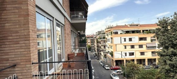 3 bedrooms Apartment in Rome, Italy No. 304104 5
