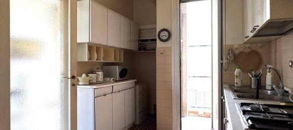 3 bedrooms Apartment in Rome, Italy No. 304104 11