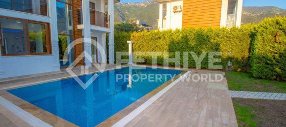 Villa de 4+1 en Oludeniz, Turkey No. 22698 3