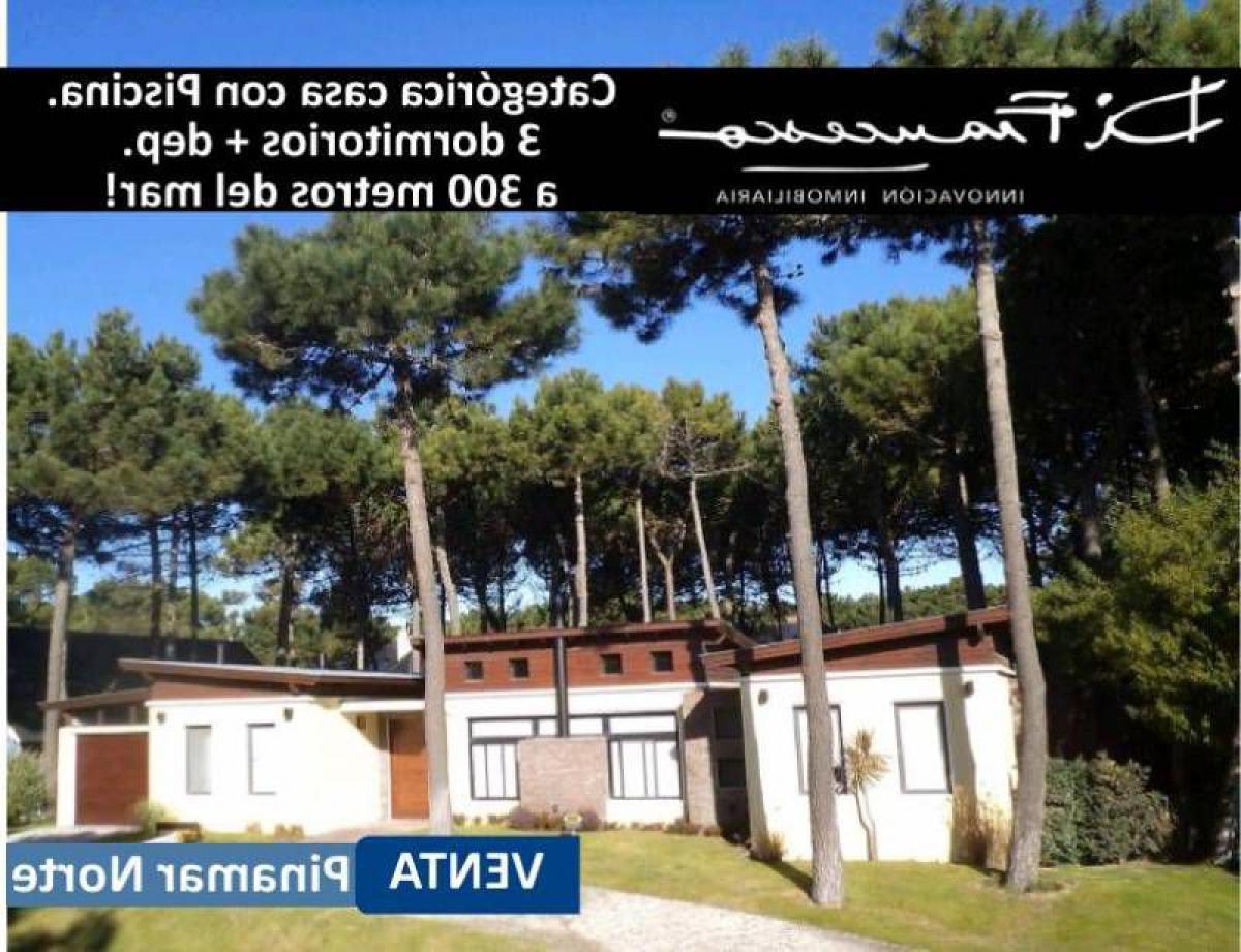 3 bedrooms House in Mar del Plata, Argentina No. 83780