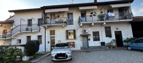 1 bedroom Apartment in Cesate, Italy No. 337573 2