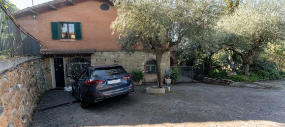 Вилла с 10 комнатами в Марино, Италия № 20764 5