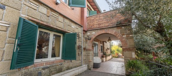 Вилла с 10 комнатами в Марино, Италия № 20764 32