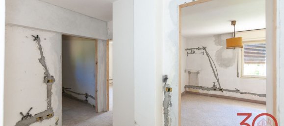 Квартира с 2 комнатами в Традате, Италия № 294399 10