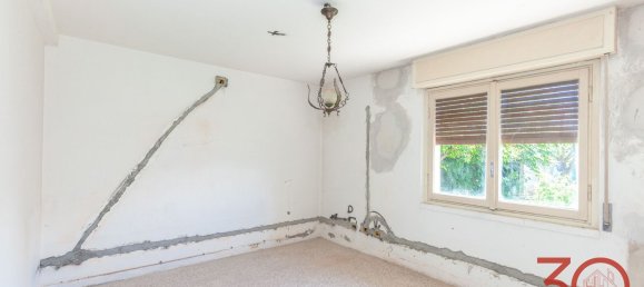 Квартира с 2 комнатами в Традате, Италия № 294399 16