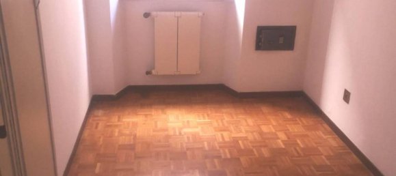 5-Zimmer Wohnung in Fabriano, Italy, Nr. 85989 8