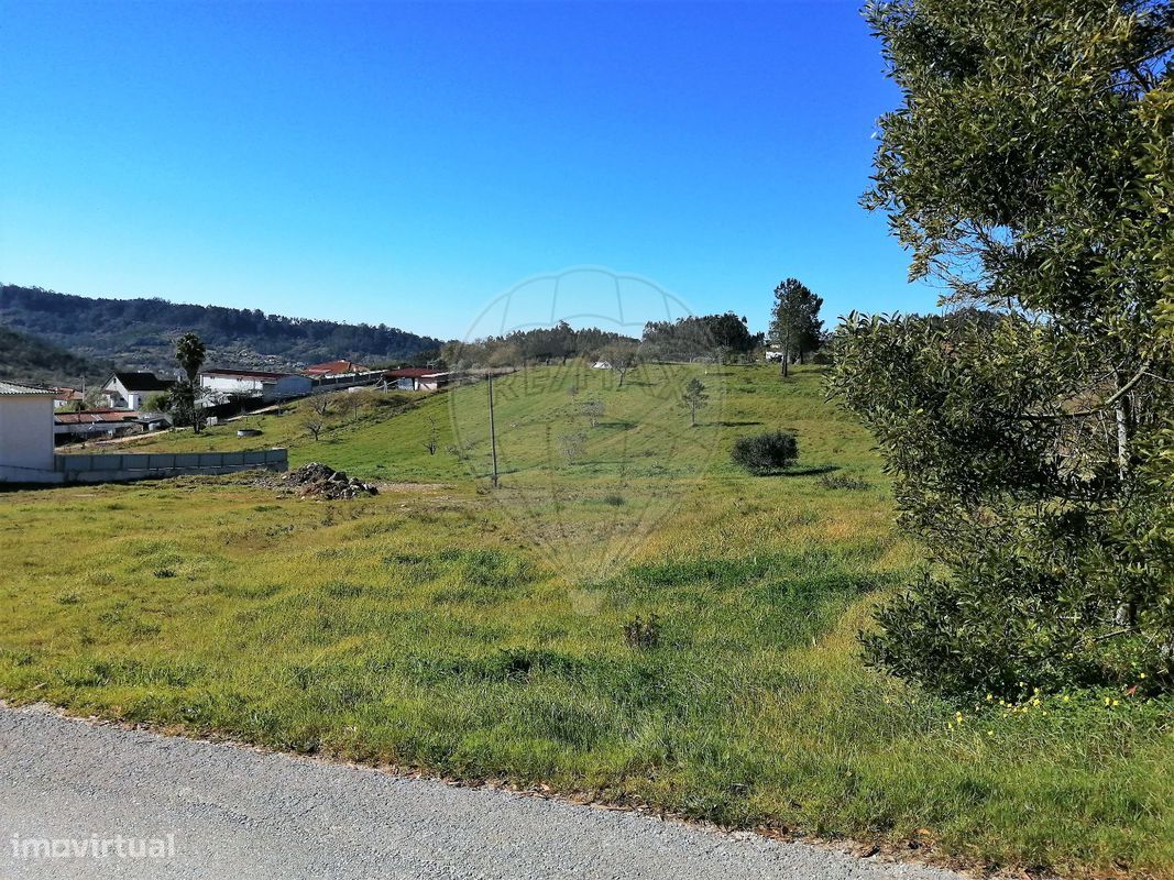 Terrain à Pombal, Portugal 11060m² No. 83321