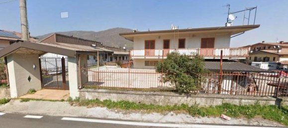 4 bedrooms Apartment in Monteforte Irpino, Italy No. 93719 5