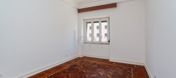 4 bedrooms Apartment in Lisbon, Portugal No. 90097 13
