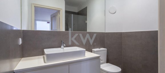 4 bedrooms Apartment in Lisbon, Portugal No. 90097 11