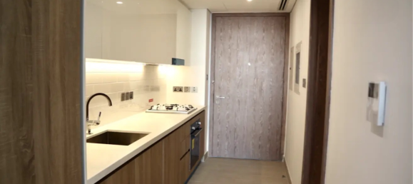 Studio in Dubai, UAE No. 21499 7