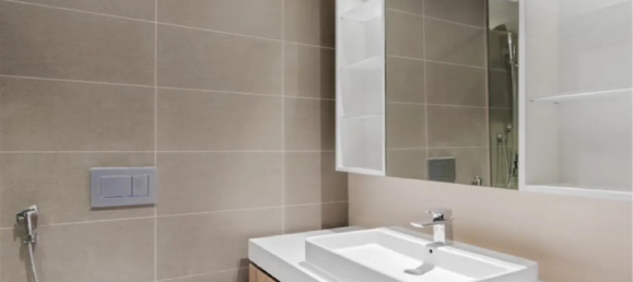 Studio in Dubai, UAE No. 21499 4