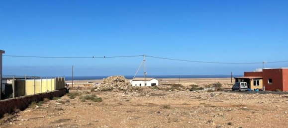  Land in La Oliva, Spain No. 153079 4