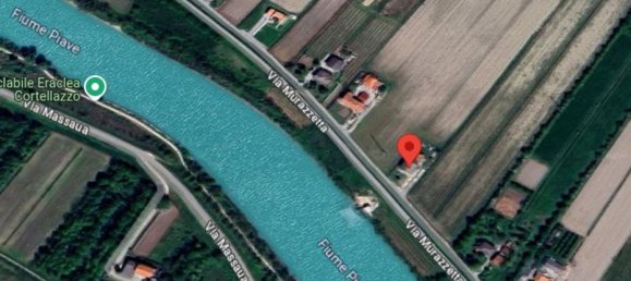 4 rooms Apartment in Eraclea, Italy No. 16182 4