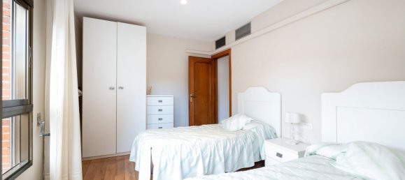 4 bedrooms Apartment in Granada, Spain No. 20039 33