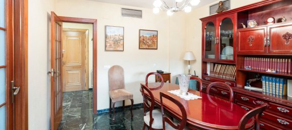 4 bedrooms Apartment in Granada, Spain No. 20039 14