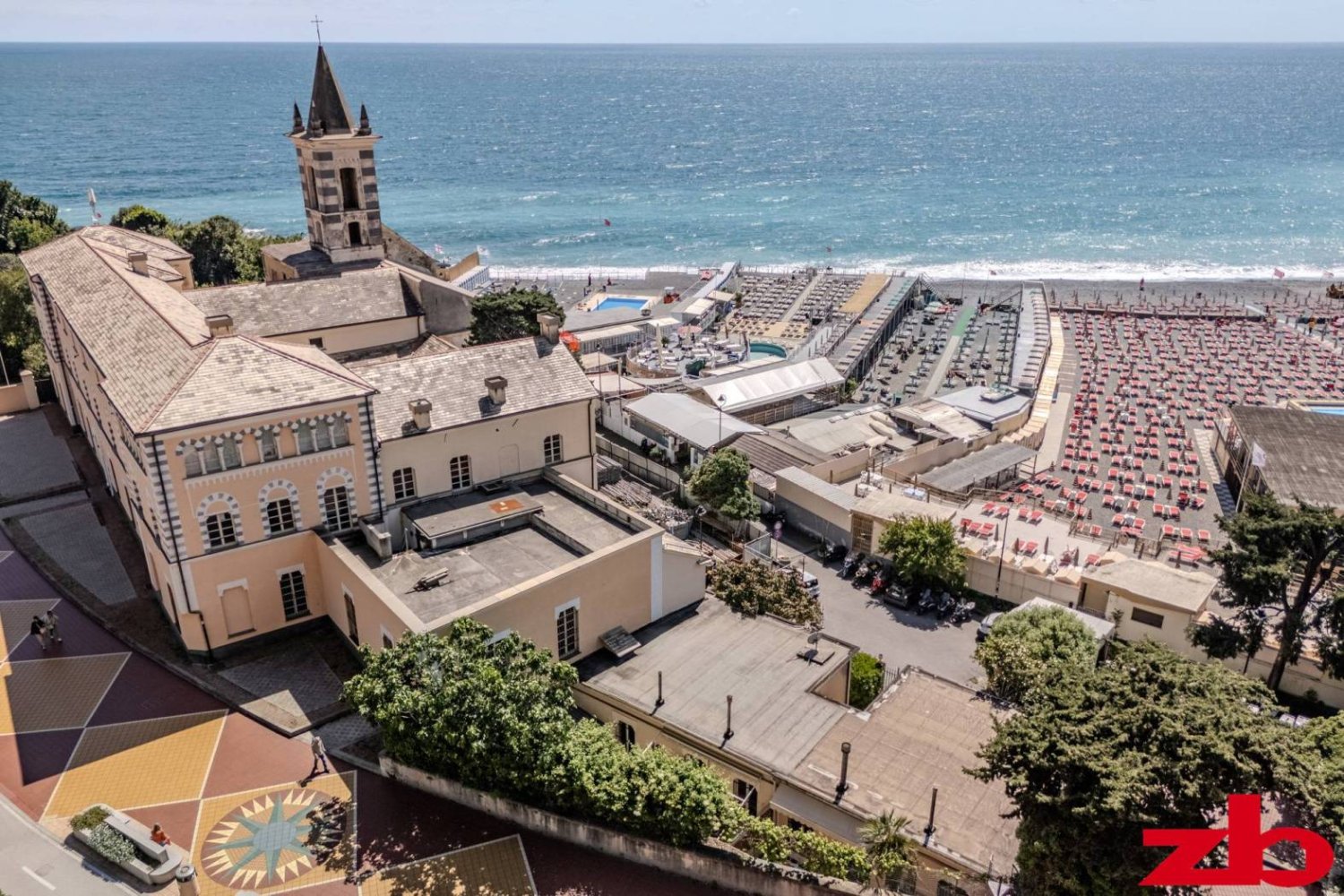 Вилла с 2 спальнями в Генуя, Италия № 329963