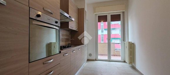 Apartamento T2 em Opera, Italy N.º 67415 3