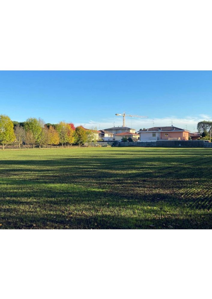 6530m² Land in Olgiate Olona, Italy No. 275579