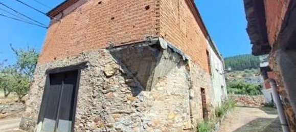 118m² Land in Castropodame, Spain No. 181984 2