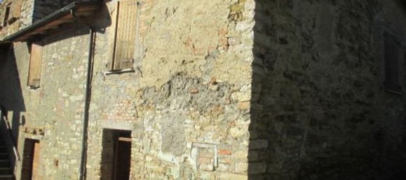 6 rooms Apartment in Corciano, Italy No. 42964 3