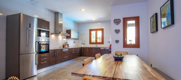 5 bedrooms Villa in Llucmajor, Spain No. 275 9