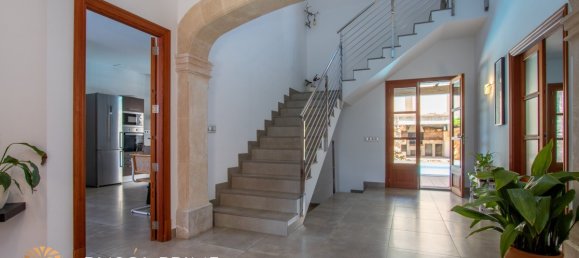 5 bedrooms Villa in Llucmajor, Spain No. 275 40