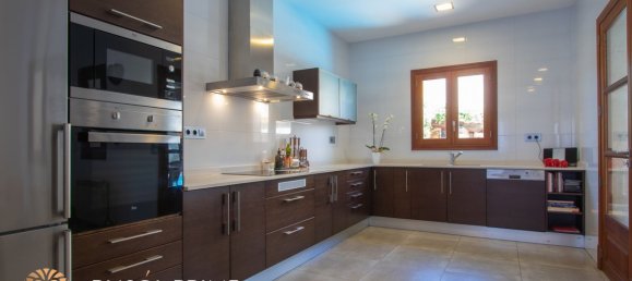 5 bedrooms Villa in Llucmajor, Spain No. 275 43