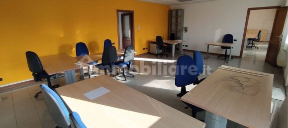 3-Zimmer Gewerbliche Immobilie in Cagliari, Italy, Nr. 308394 12