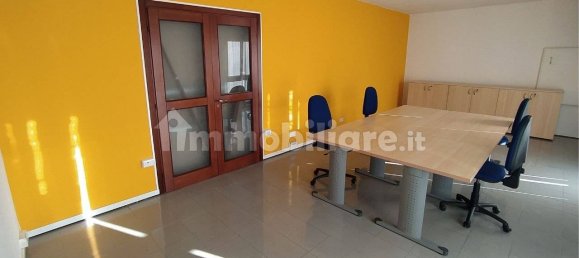 3-Zimmer Gewerbliche Immobilie in Cagliari, Italy, Nr. 308394 18