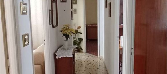5 bedrooms Apartment in Fondi, Italy No. 326005 4